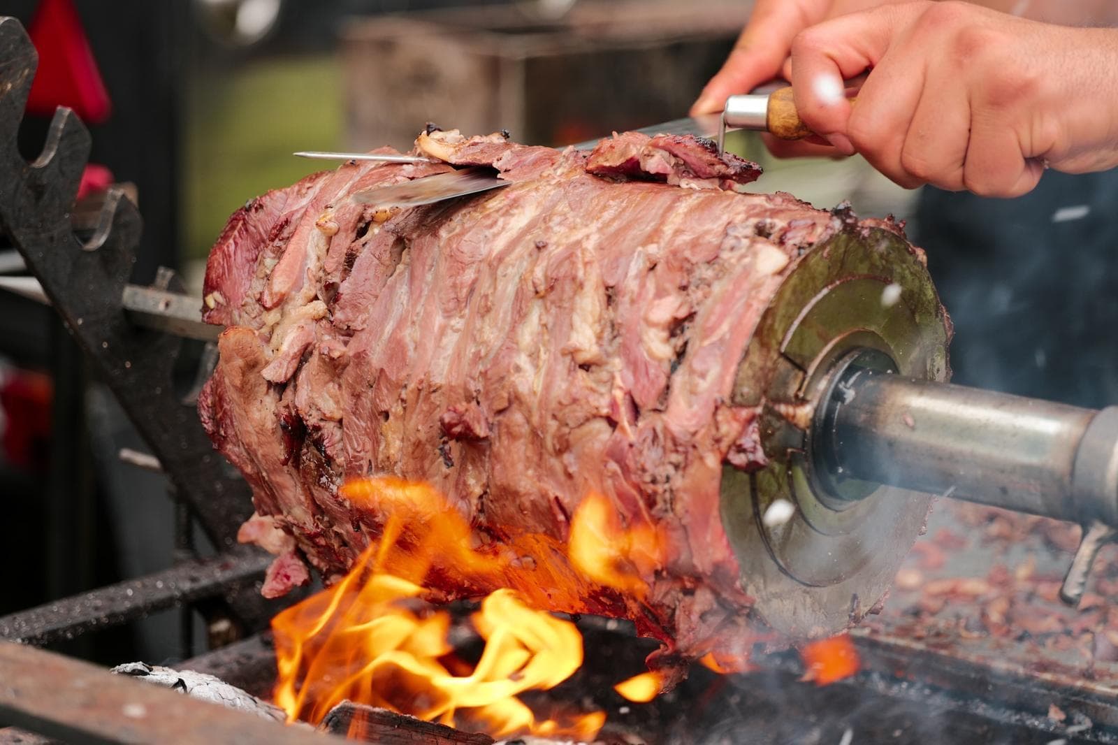 Cağ Kebab op het spit